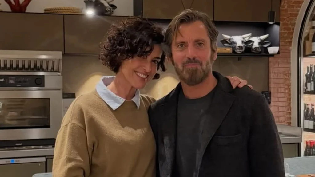 El Romance de Blanca Romero y Quique Sánchez Flores: Un Viaje de Amor y Celebraciones