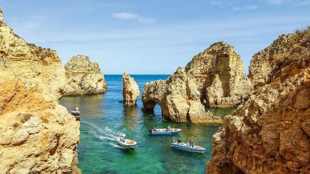 Escapadas de Invierno: Siete Destinos para Huir del Frío
