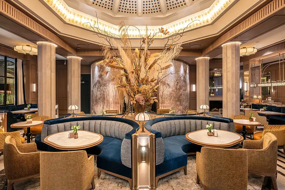 Innovación y Sostenibilidad: Un Encuentro de Líderes en el Bless Hotel Madrid