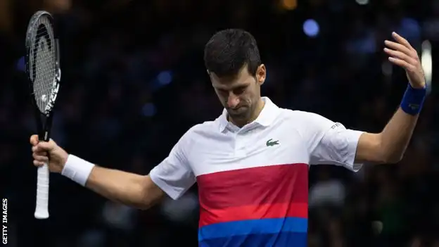 La Pasión y la Controversia de Novak Djokovic en el Tenis Moderno
