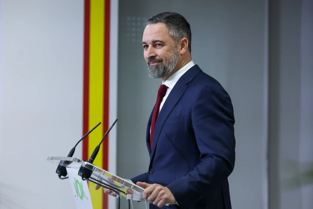 La Reacción de Vox al Discurso de Felipe VI: Un Análisis de la Monarquía y la Extrema Derecha en España