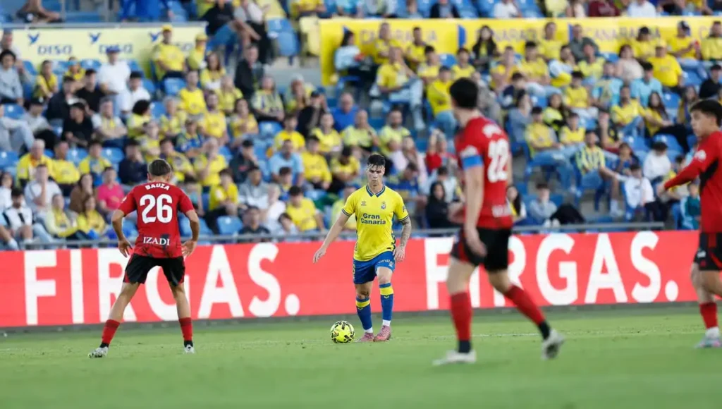 La UD Las Palmas y el Deportivo de La Coruña: Un Duelo de Aspiraciones en LaLiga Hypermotion