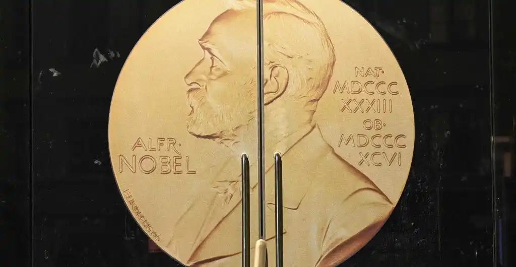 Premio Nobel de Economía 2025: Innovación y Crecimiento en la Era de la IA